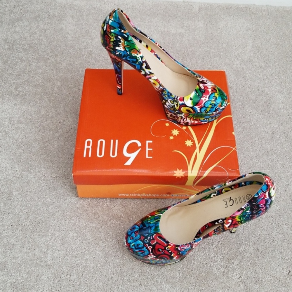 Women's shoes